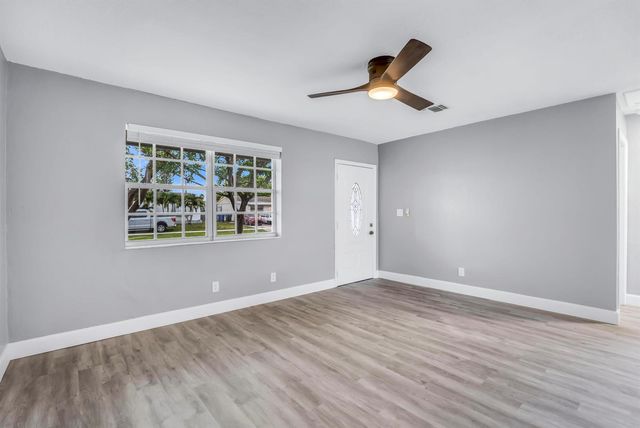1523 SW 68th Way, North Lauderdale, FL 33068