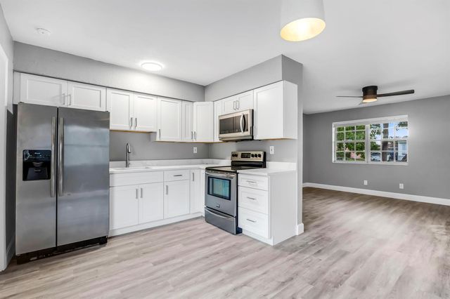 1523 SW 68th Way, North Lauderdale, FL 33068