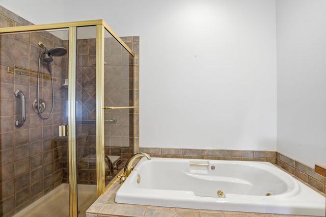 2120 E TURNBERRY Ln, Spokane, WA 99223