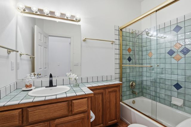 2120 E TURNBERRY Ln, Spokane, WA 99223