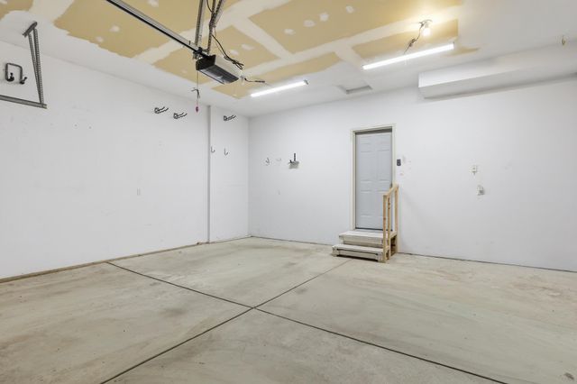 2120 E TURNBERRY Ln, Spokane, WA 99223