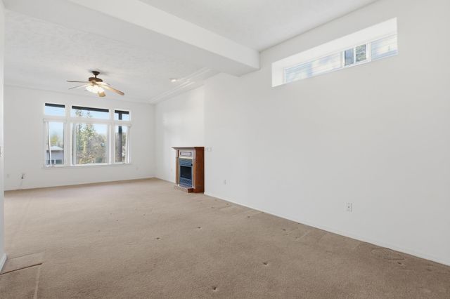 2120 E TURNBERRY Ln, Spokane, WA 99223