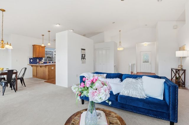 2120 E TURNBERRY Ln, Spokane, WA 99223