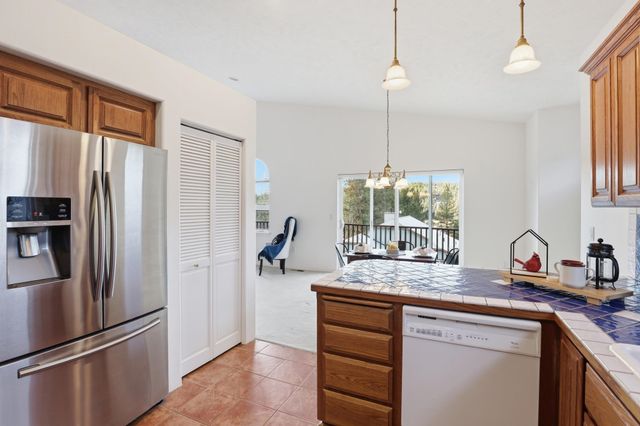 2120 E TURNBERRY Ln, Spokane, WA 99223