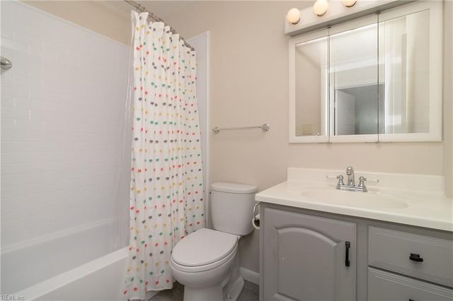 1553 Edgewater DR, Virginia Beach, VA 23464