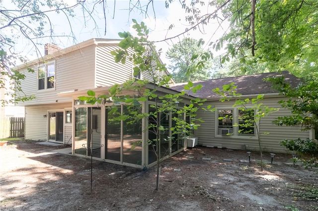 1553 Edgewater DR, Virginia Beach, VA 23464