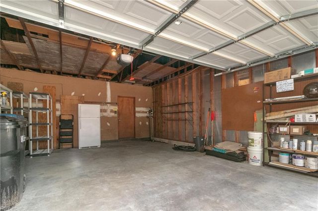 1553 Edgewater DR, Virginia Beach, VA 23464