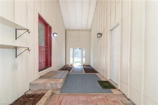 1553 Edgewater DR, Virginia Beach, VA 23464