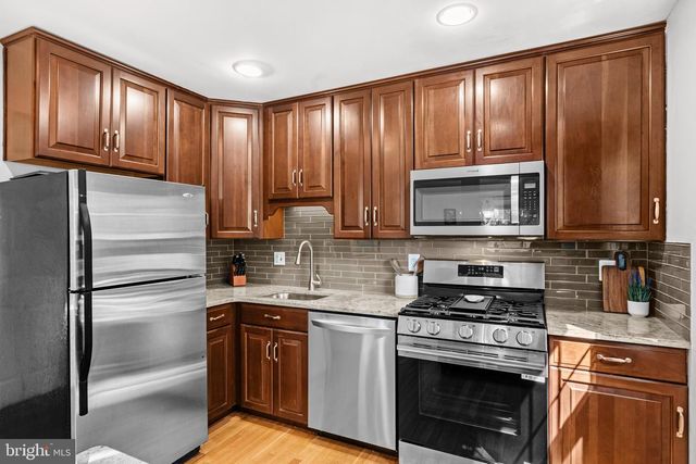 9535 BURDETT RD, Burke, VA 22015