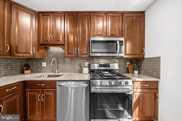 9535 BURDETT RD, Burke, VA 22015