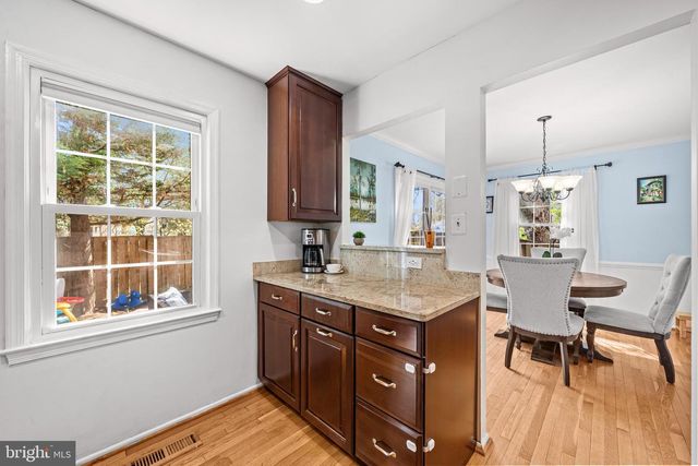 9535 BURDETT RD, Burke, VA 22015