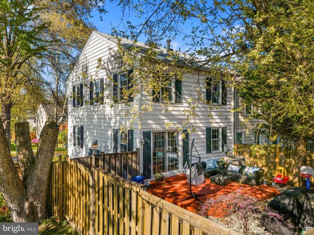 9535 BURDETT RD, Burke, VA 22015