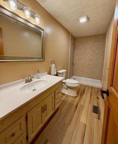 4367 Prices Creek Road, Huntington, WV 25701