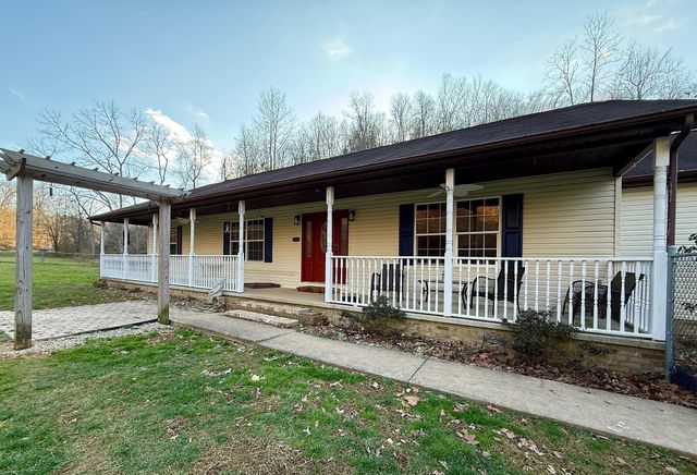 4367 Prices Creek Road, Huntington, WV 25701
