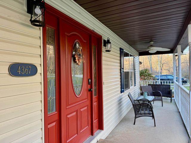 4367 Prices Creek Road, Huntington, WV 25701