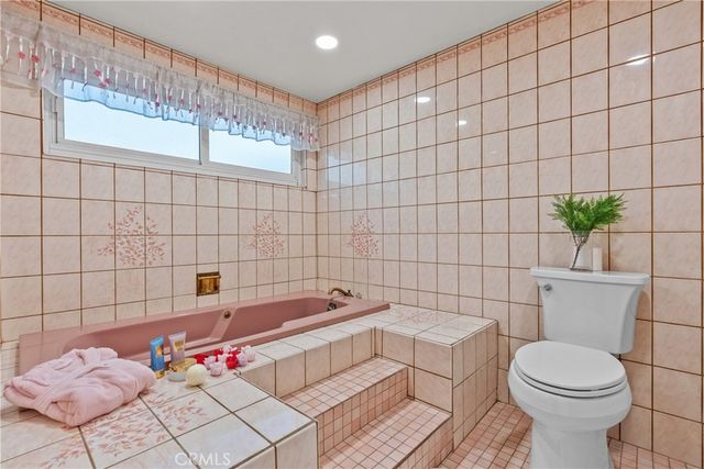 9700 S 5th, Inglewood, CA 90305