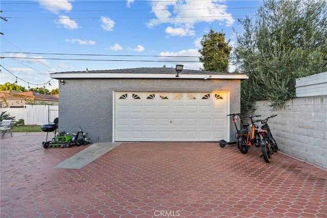 9700 S 5th, Inglewood, CA 90305