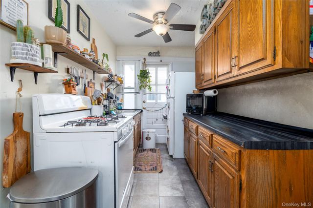 100 Kentucky Street, Long Beach, NY 11561