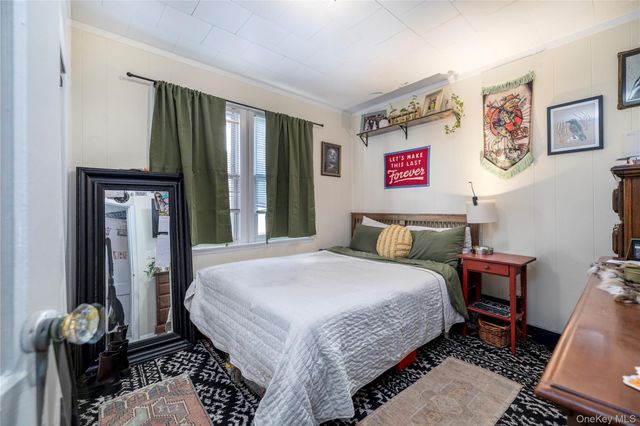 100 Kentucky Street, Long Beach, NY 11561