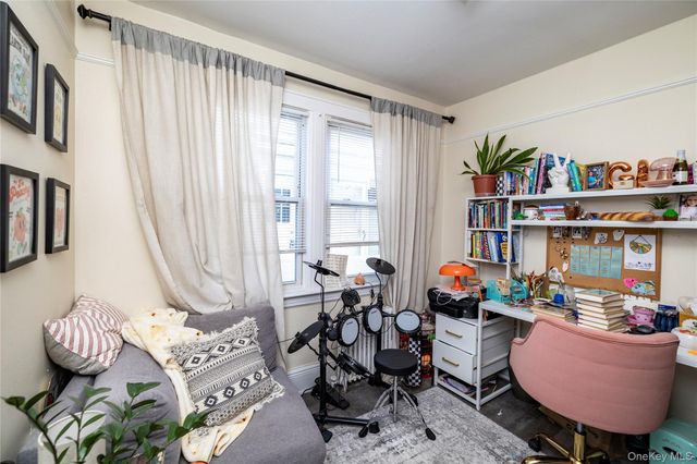 100 Kentucky Street, Long Beach, NY 11561