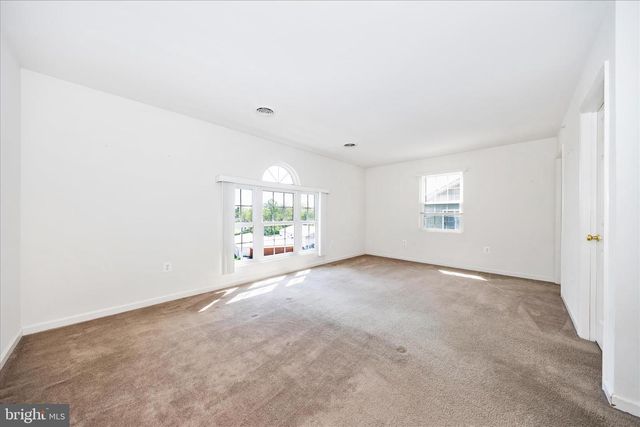 126 N ALTAMONT AVE, Thurmont, MD 21788