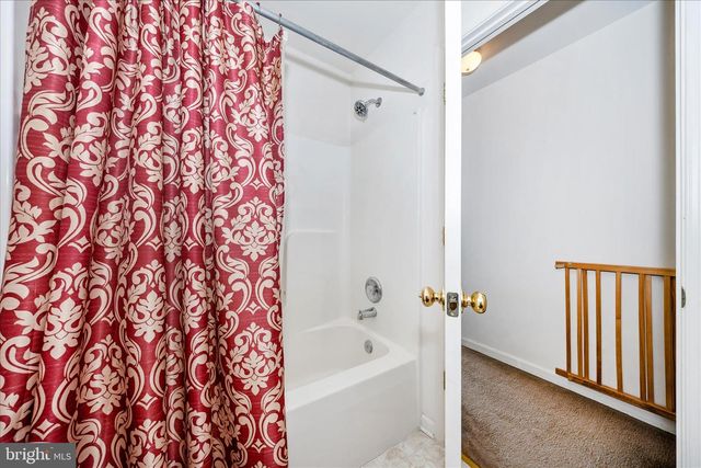 126 N ALTAMONT AVE, Thurmont, MD 21788