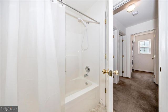 126 N ALTAMONT AVE, Thurmont, MD 21788