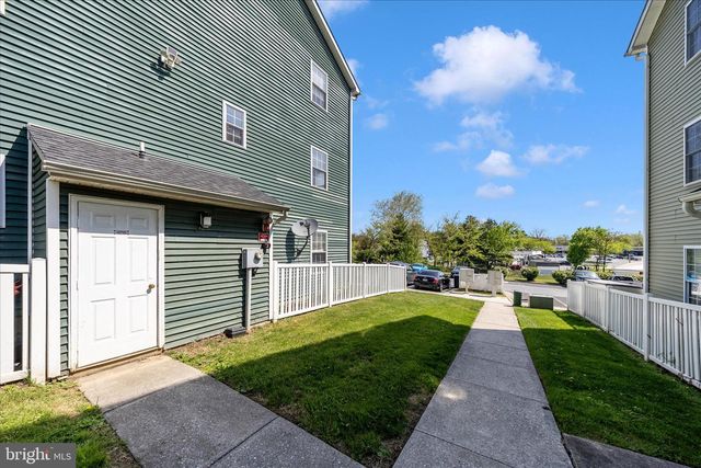 126 N ALTAMONT AVE, Thurmont, MD 21788