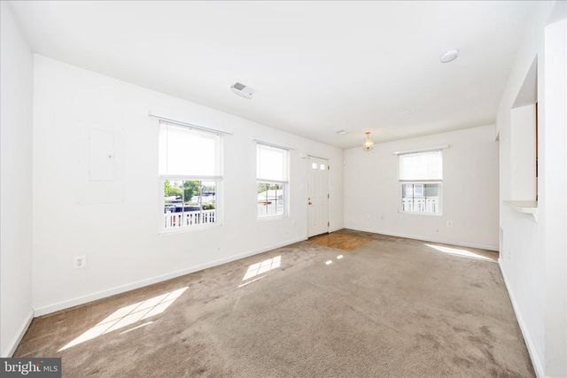 126 N ALTAMONT AVE, Thurmont, MD 21788