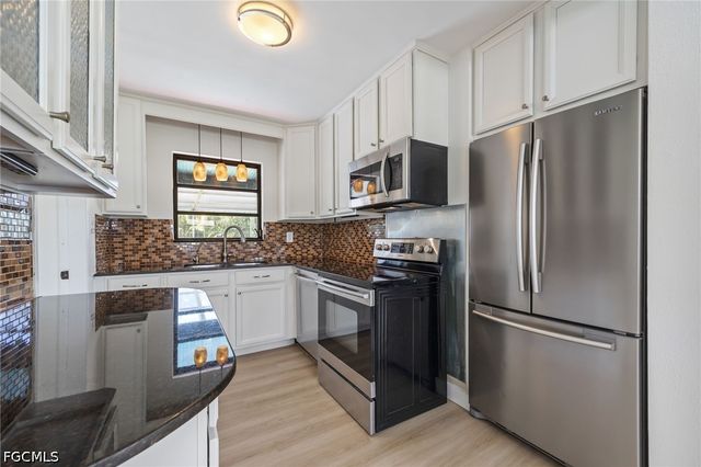 1575 Grace AVE, Fort Myers, FL 33901