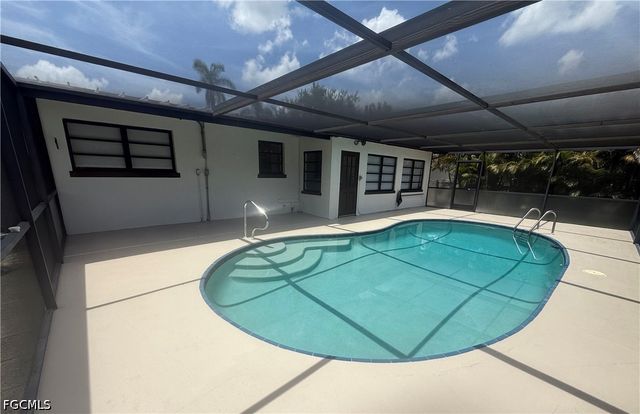 1575 Grace AVE, Fort Myers, FL 33901