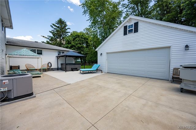 269 Broezel Avenue, Lancaster, NY 14086