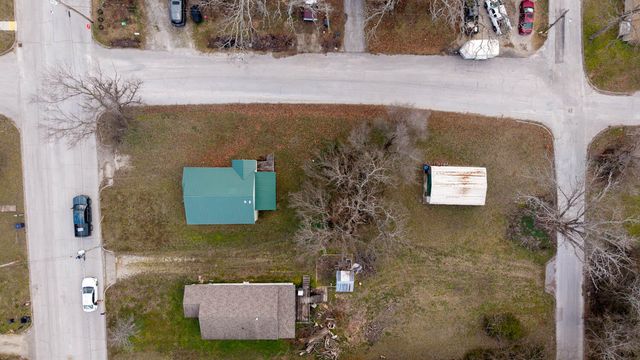 235 Hynes Street, West Plains, MO 65775