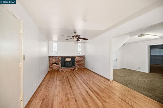 1402 Canterbury Dr, Fairfield, CA 94533