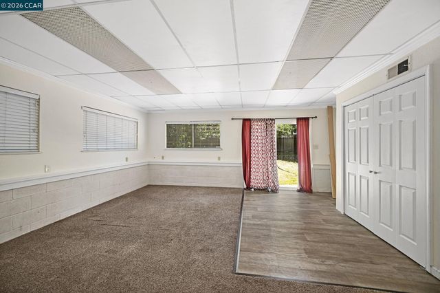 1402 Canterbury Dr, Fairfield, CA 94533