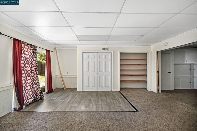 1402 Canterbury Dr, Fairfield, CA 94533