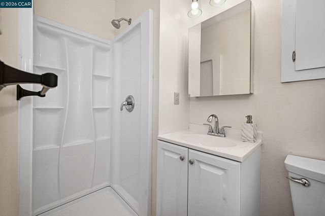 1402 Canterbury Dr, Fairfield, CA 94533