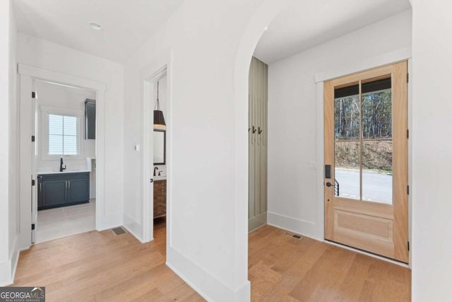 1090 Lupo Loop, Chattahoochee Hills, GA 30268