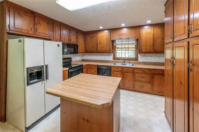 1301 Bob Hunton Road, Douglasville, GA 30134