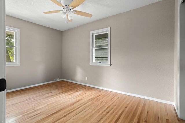 62 18TH Avenue N, Fargo, ND 58102