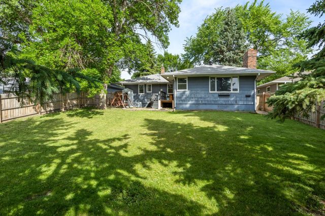 62 18TH Avenue N, Fargo, ND 58102
