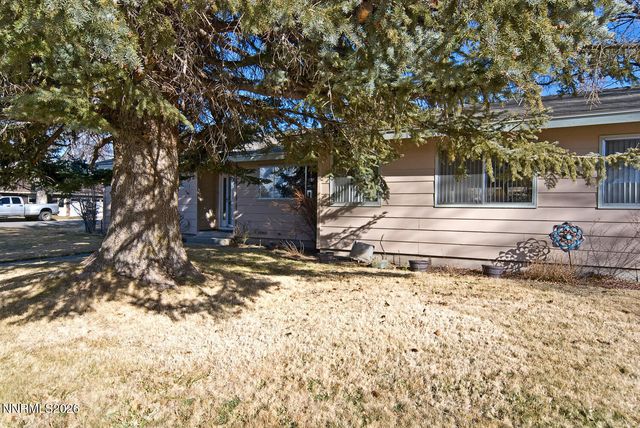 1611 Wildrose Drive, Minden, NV 89423