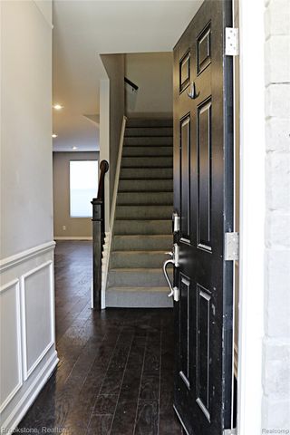 4789 Glenora Drive, Orion Charter Township, MI 48359