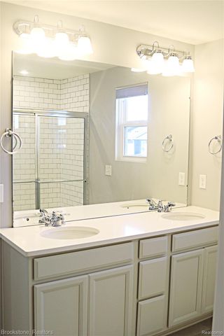 4789 Glenora Drive, Orion Charter Township, MI 48359