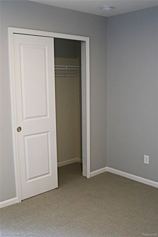 4789 Glenora Drive, Orion Charter Township, MI 48359