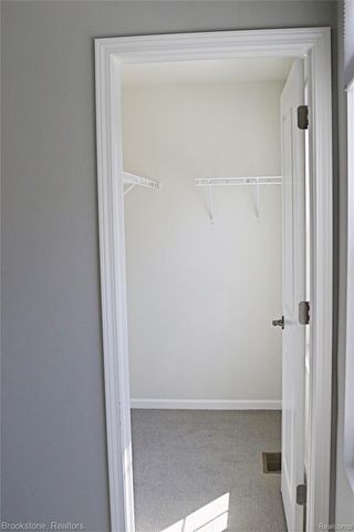 4789 Glenora Drive, Orion Charter Township, MI 48359