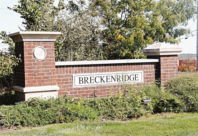 4789 Glenora Drive, Orion Charter Township, MI 48359