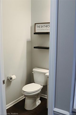 4789 Glenora Drive, Orion Charter Township, MI 48359