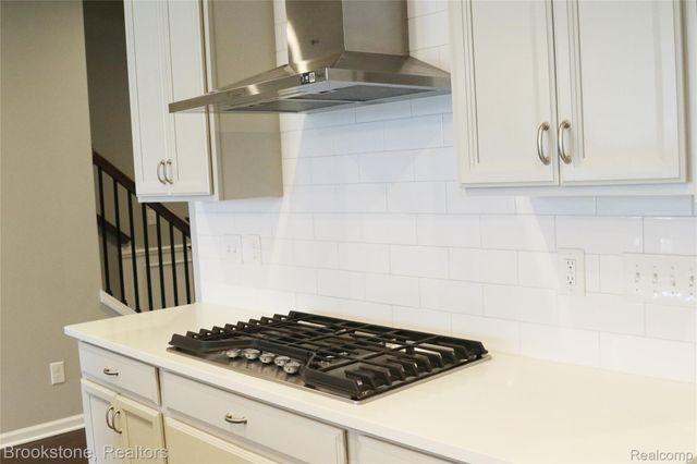 4789 Glenora Drive, Orion Charter Township, MI 48359