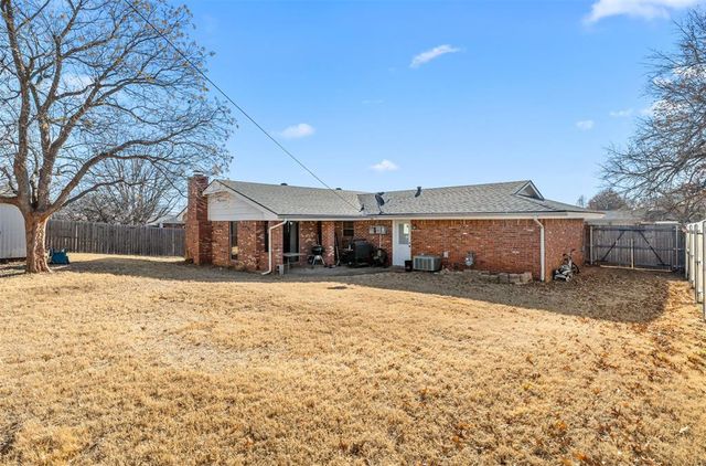 608 SW 23rd Street, El Reno, OK 73036